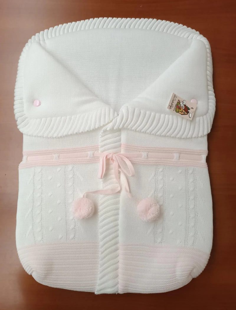 Pom Pom Detail Baby Nest